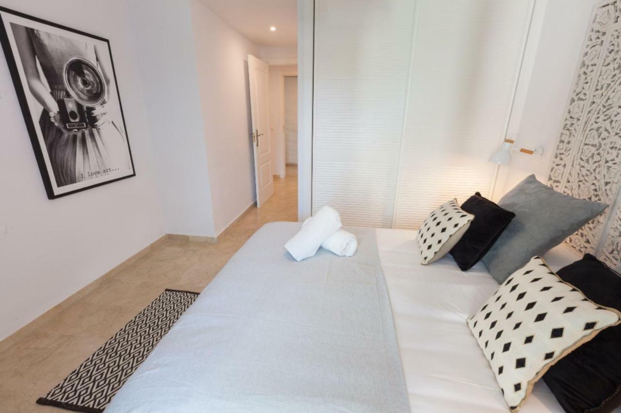 Vacation Marbella I Contemporary Central Apartment, Swimming-Pool, 24-7 Security, A Minute From The Marina, The Sea And Luxury Shopping Kültér fotó